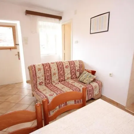 Apartments Mat - Great Location Vis Exterior photo