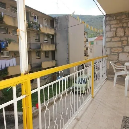 Apartments Mat - Great Location Vis Exterior photo