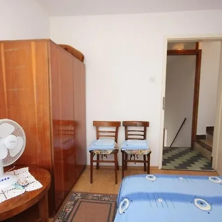 Apartments Mat - Great Location Vis Exterior photo